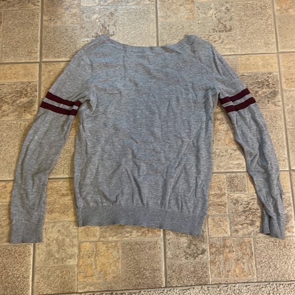 Garage small sweater - Picture 2 of 2